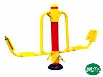 散步路径新选择：{公园健身设备}让休闲更健康